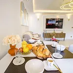 Apartman Luxe Azure Escape I Collection