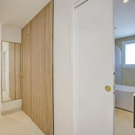 Апартаменты Luxe Azure Escape I Collection *