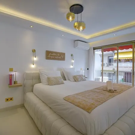 Апартаменты Luxe Azure Escape I Collection