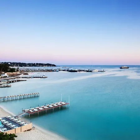 Luxe Azure Escape I Collection *